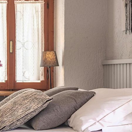 Atelier Dell'Artista By Wonderful Italy Apartment Варена Екстериор снимка
